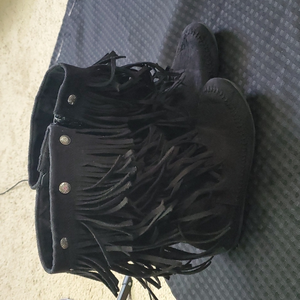 Mudd, black , fringe, zippered, boots, size 2M - Picture 3 of 7